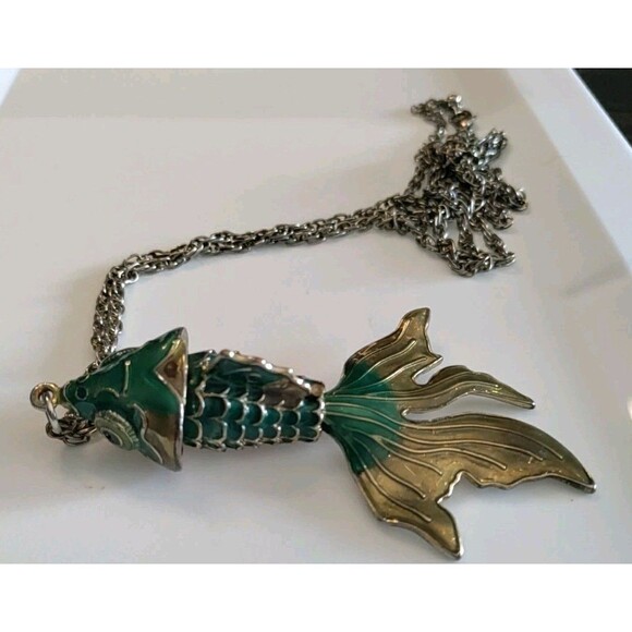 VINTAGE KOI FISH ARTICULATED ENAMEL CLOISONNÉ PENDANT 34” Silvertone Chain - Picture 2 of 7